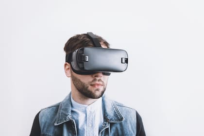 Los lentes de realidad virtual combinan muy bien con los intereses de las personas de Leo (Foto: Pixabay)