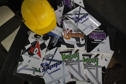 Los libros publicados por los "poetas electromecánicos"