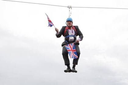 El ahora primer ministro británico, Boris Johnson, se quedó colgado de un cable cuando era alcalde de Londres