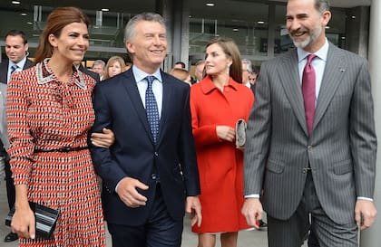 Los looks de Letizia y Juliana