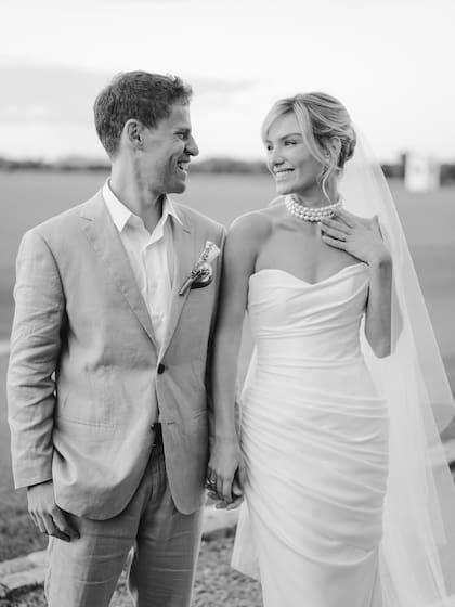 Los looks de Schwartzman y De Martino