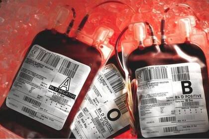 Los lotes de sangre que llegaron de EE.UU. estaban contaminados, primero con hepatitis, luego con VIH.