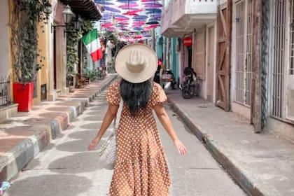 Los lunares son un estampado que no pasa de moda (Foto Unsplash)