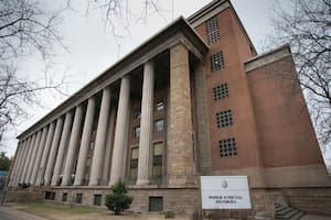 Los magistrados y fiscales tienen la posibilidad de decidir personalmente si quieren donar parte de sus salarios. Los ministros de la Corte aportarán el 50% de sus haberes de marzo.