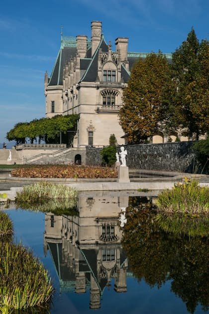 Los majestuosos jardines fueron diseñados por Frederick Law Olmsted