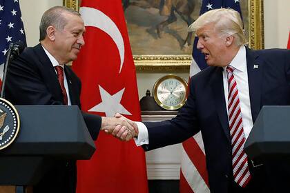 Erdogan y Trump, juntos, en 2017. EE.UU. y Turquía cada vez se ven con más sospecha