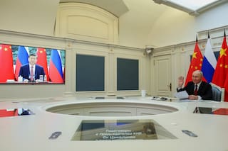 Los mandatarios Xi de China y Putin de Rusia refuerzan lazos en una videollamada