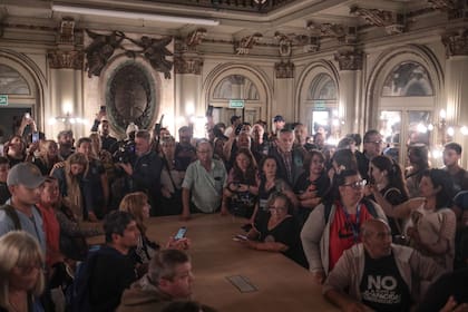 Los manifestantes que irrumpieron hoy en la sede de la Andis