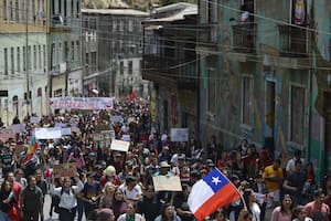 Desigualdad: los contrastes sociales de Chile que provocaron el incendio