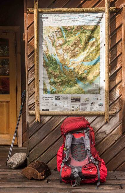 Los mapas físicos siguen siendo importantes en este trekking. Los proveen al pagar la entrada; son muy buenos, y de un material que repele el agua.