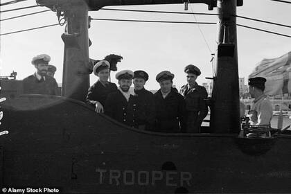 Los marineros del submarino