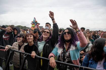Los más fanáticos llegaron bien temprano para disfrutar de la larga jornada de viernes