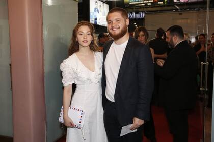 Los más jóvenes de Argentina, Tierra de amor y venganza: Minerva Casero y Tomás Kirzner