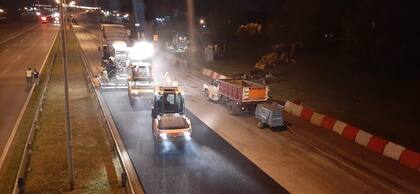 Los materiales utilizados son de alta tecnología, facilitan el drenaje del agua de lluvia y disminuyen el ruido por fricción, garantizando el confort en el manejo.