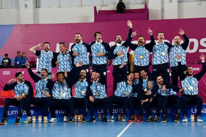 Los medallista de oro: Gladiadores orgullosos en la Videna por su conquista