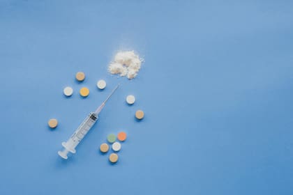 Los medicamentos controlados, adictivos, y las sustancias inyectables, no podrán ser renovadas por la IA (Pexels/Piyapong Sayduang)