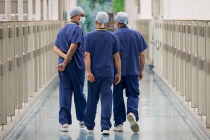 Los médicos advierten que pese a las alentadoras cifras, hay que seguir en alerta