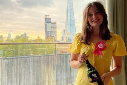 Los médicos también descubrieron que padecía de hepatitis autoinmune (Foto Instagram @florencemoffatcharles)