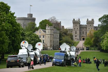 Los medios afuera del palacio de Windsor
