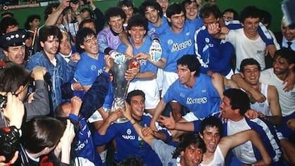 Napoli logró dos Scudettos con Diego Armando Maradona y, también, una Copa UEFA