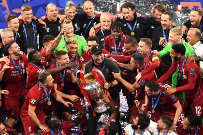 La euforia del Liverpool a pleno en el estadio Wanda Metropolitano de Madrid