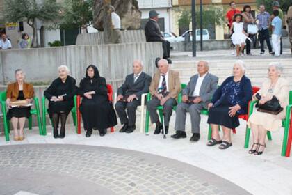 Los Melis lograron un récord Guinness por llegar a la mayor edad combinada con un total de 818 años, distribuidos en 9 hermanos