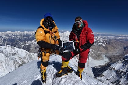 Los mellizos Damián y Willie Benegas en el Everest