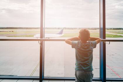 Los menos de edad podrán viajar solos a partir de los 15 años