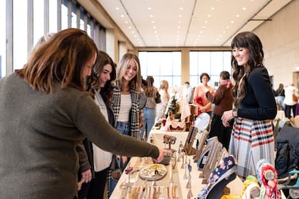 Los mercados navideños de Buffalo son una excelente opción para las compras de fin de año (VisitBuffalo)