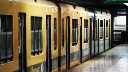 Las formaciones paradas durante un paro de subterráneos