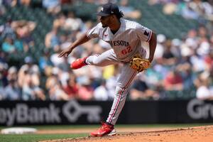 Los Mets firmaron al dominicano Oliver Ortega con un contrato de Ligas Menores y una invitación al Spring Training, donde buscará ganarse un lugar en el roster principal para 2025