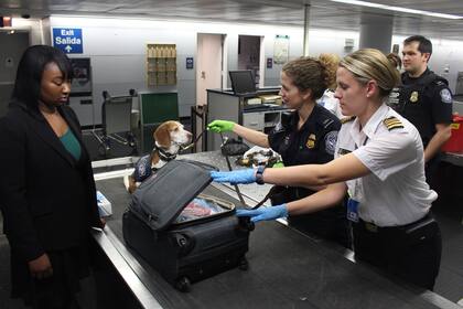 Los miembros de programas de viajeros confiables tiene una inspección más rápida