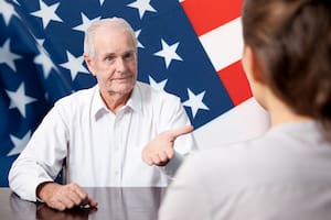 Ciudadanía estadounidense con menos preguntas: el beneficio para mayores de 65 años este 2026