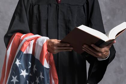 Los migrantes en Carolina del Norte deben presentar el Formulario I-246 para solicitar la suspensión de una orden de deportación