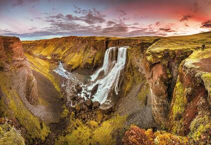 Paisajes indómitos de la ruta senderista Laugavegurinn, que une Landmannalaugar y Thórsmörk.