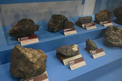 Los minerales de tierra rara se usan para todo tipo de productos tecnológicos, incluidos teléfonos celulares.