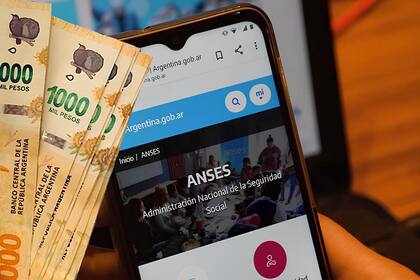 Los montos de la AUH de abril de 2025