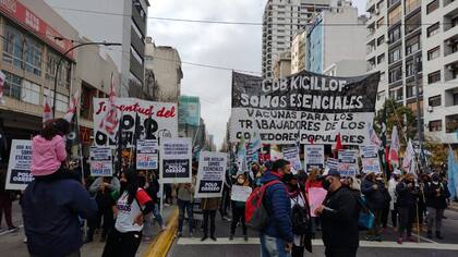 Los movimientos sociales reclaman al gobernador Axel Kicillof que destine vacunas para el personal que trabaja en los comedores y merenderos populares de la provincia de Buenos Aires