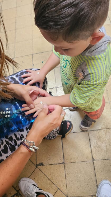 Los niños participan en las actividades con mucho entusiasmo