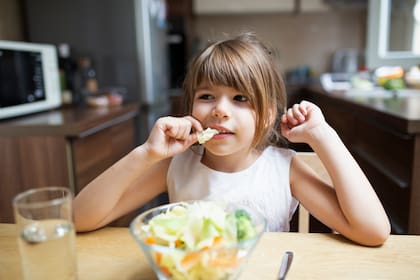 Los niños y la comida saludable: un combo que no siempre resulta