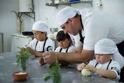 Los niños y niñas también participaron en el Taller de Vivero y el Taller de Alimentación