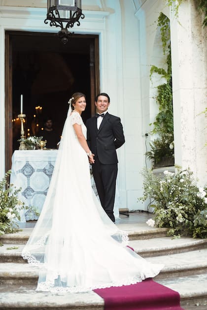 Los novios pidieron que
el altar fuera ubicado
en el atrio de la iglesia,
al aire libre.