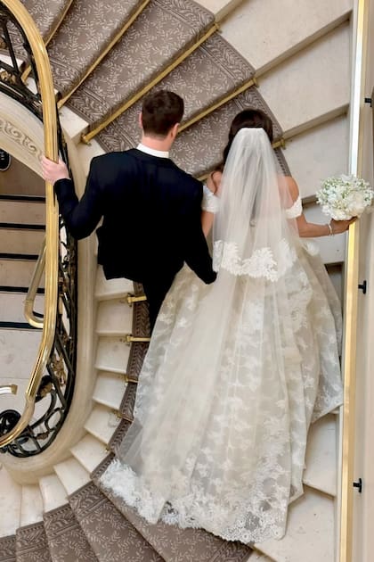 Los novios tras dar el sí. Se comprometieron en 2023, en las Bahamas, y se casaron por civil en Nueva York, hace un mes.