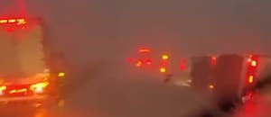 Nueve camiones volcados por vientos extremos en la autopista Rosario-Córdoba