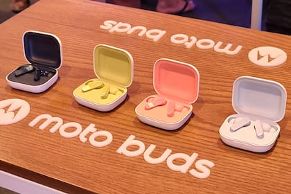 Los nuevos auriculares Bluetooth Moto Buds de Motorola