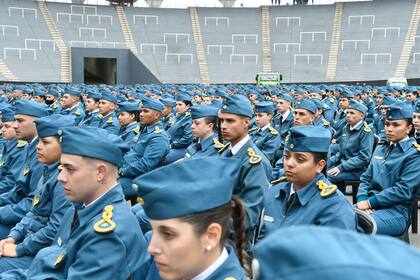 Los nuevos cadetes y guardias del Servicio Penitenciario Bonaerense