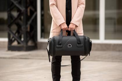 Los nuevos equipajes personales de Plevo también notifican a su dueño si se aleja demasiado de un bolso D-One o una mochila D-One