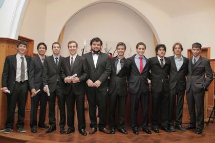 Los nuevos ingenieros mecánicos del IB