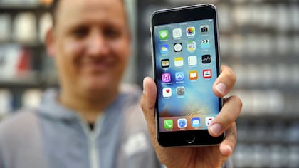 Según Geekbench, el iPhone 6 y iPhone 7 se vuelven más lentos cuando iOS 11 detecta que la batería merma su rendimiento