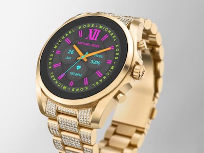 Los nuevos relojes Fossil Gen 6 tienen una pantalla de 1,28 pulgadas, cajas de 42 o 44 mm y corren WearOS 2; recibirán una actualización a la versión 3 (desarrollada junto a Samsung) en 2022